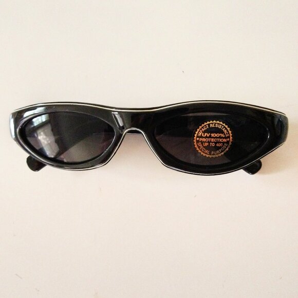 Black Cateye Sunglasses Sporty 90s Retro  - Deadstock - Picture 10 of 10